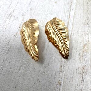 14K yellow gold leaf earrings